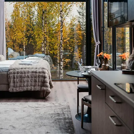 Aava Glass Igloos Resort Rovaniemi